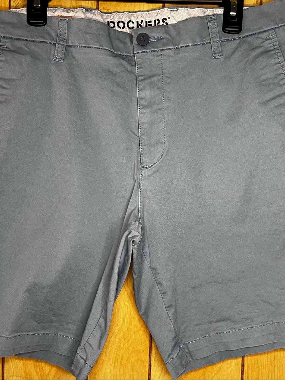 Dockers Men's light blue Flat Front Chino Shorts